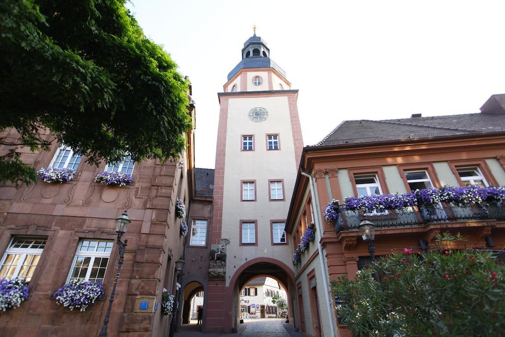 Stadthotel Engel Ettlingen Ngoại thất bức ảnh
