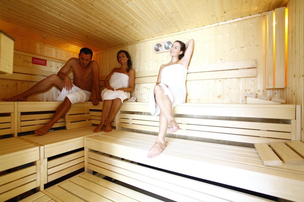 Stadthotel Engel Ettlingen Ngoại thất bức ảnh