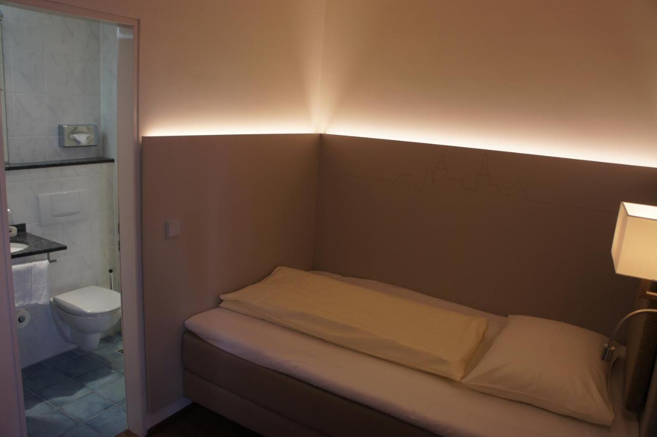 Stadthotel Engel Ettlingen Ngoại thất bức ảnh